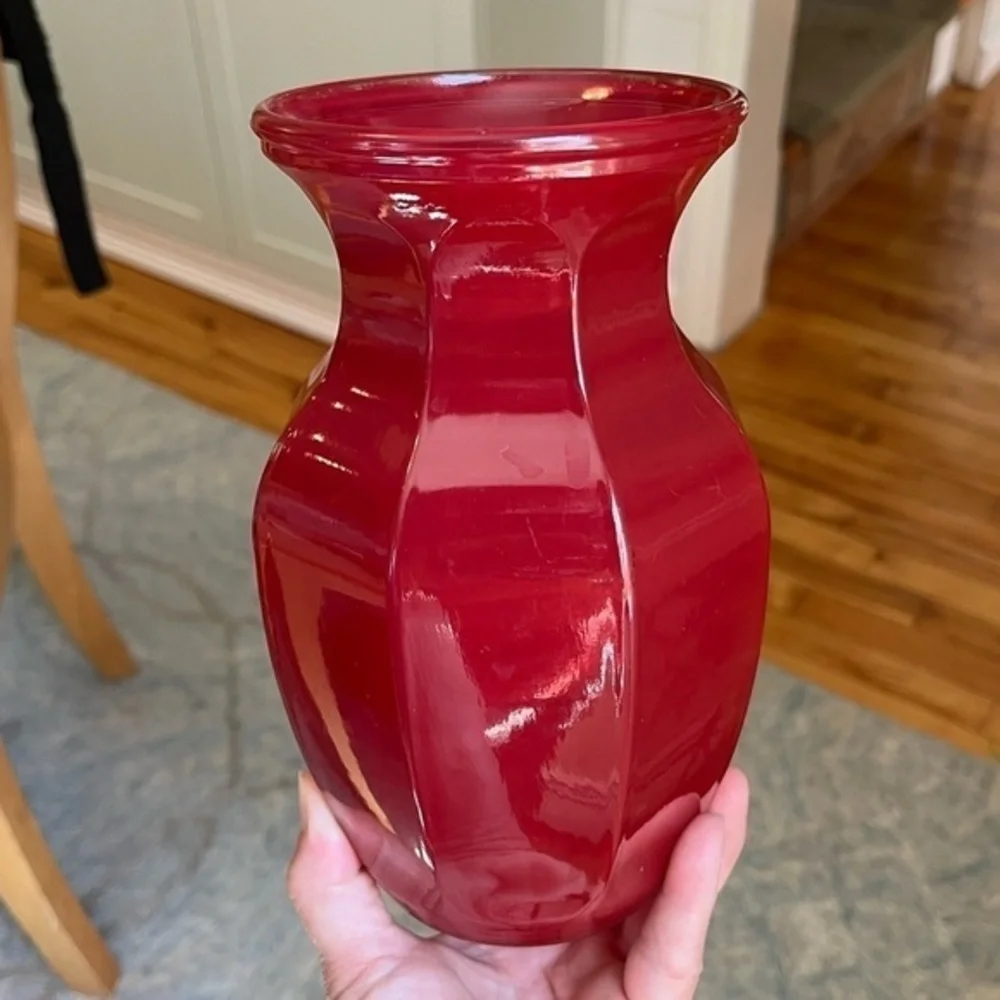 Vintage Garcia Glass Group GGG 2999 Octagon Shaped Red Vase Octagon 8" Flute - Picture 2 of 14